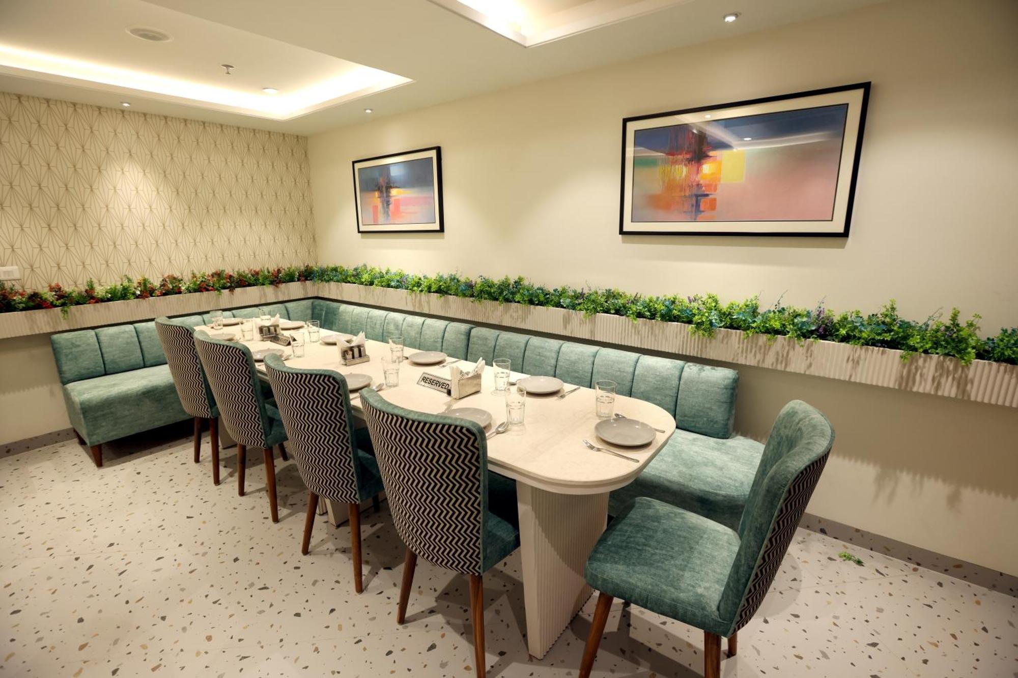 Hiraya Hotels Mohali Exterior photo